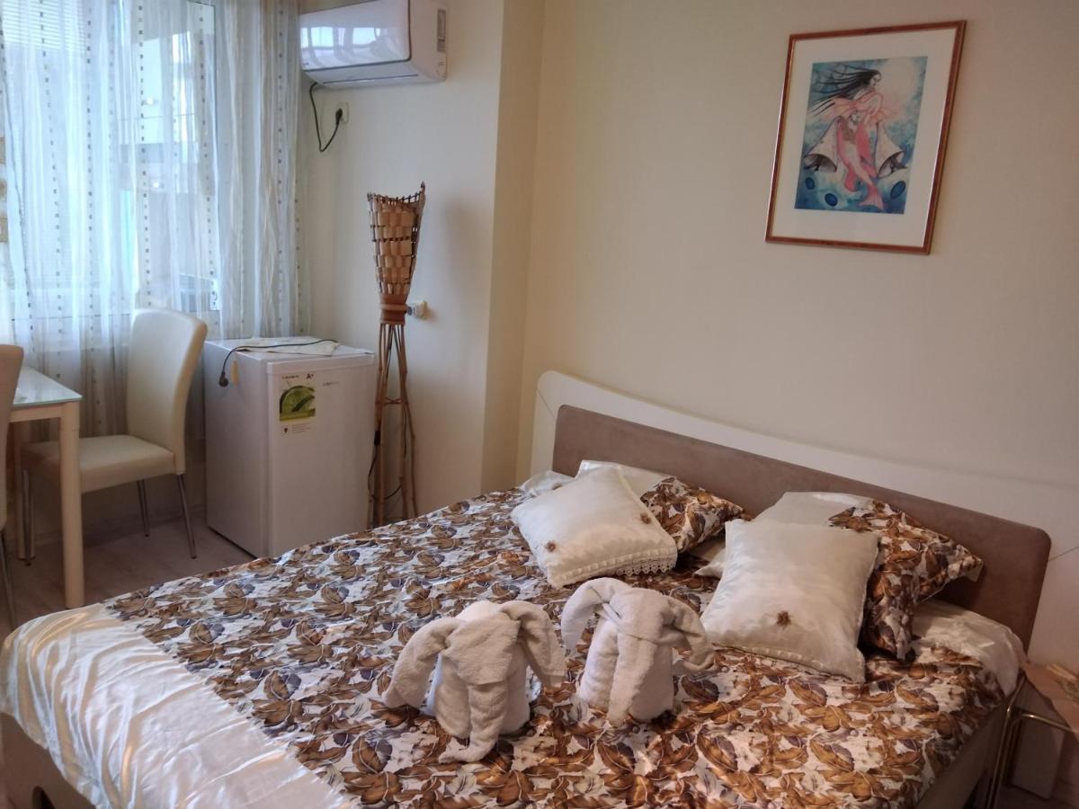 Къща За Гости Синьо Лято Pomorie Buitenkant foto