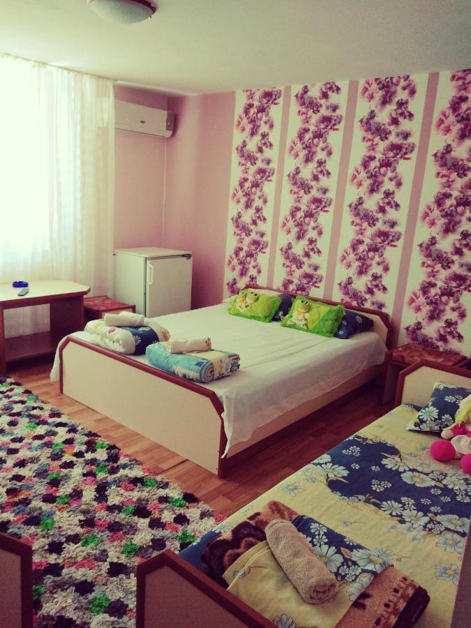 Къща За Гости Синьо Лято Pomorie Buitenkant foto